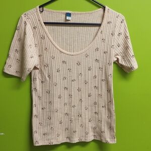 Sweet scoop neck tee